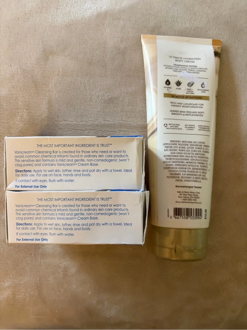 Bath & Body Works Ultimate Hydration Body Cream & 2 Vanicream Cleansing Bars